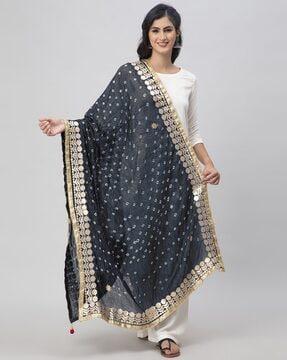 bandhani print dupatta with lace border