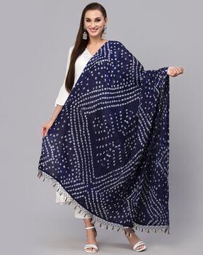 bandhani print dupatta with tassels