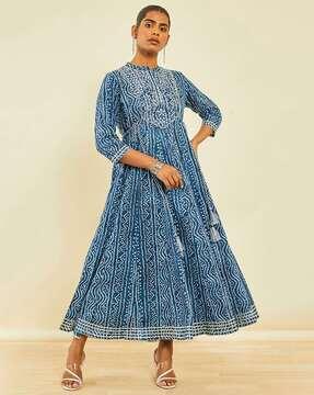 bandhani print fit & flare dress with tie-up