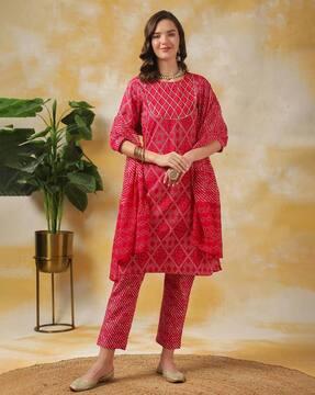 bandhani print straight kurta with pants & dupatta