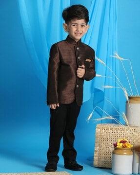 bandhgala suit with welt pocket