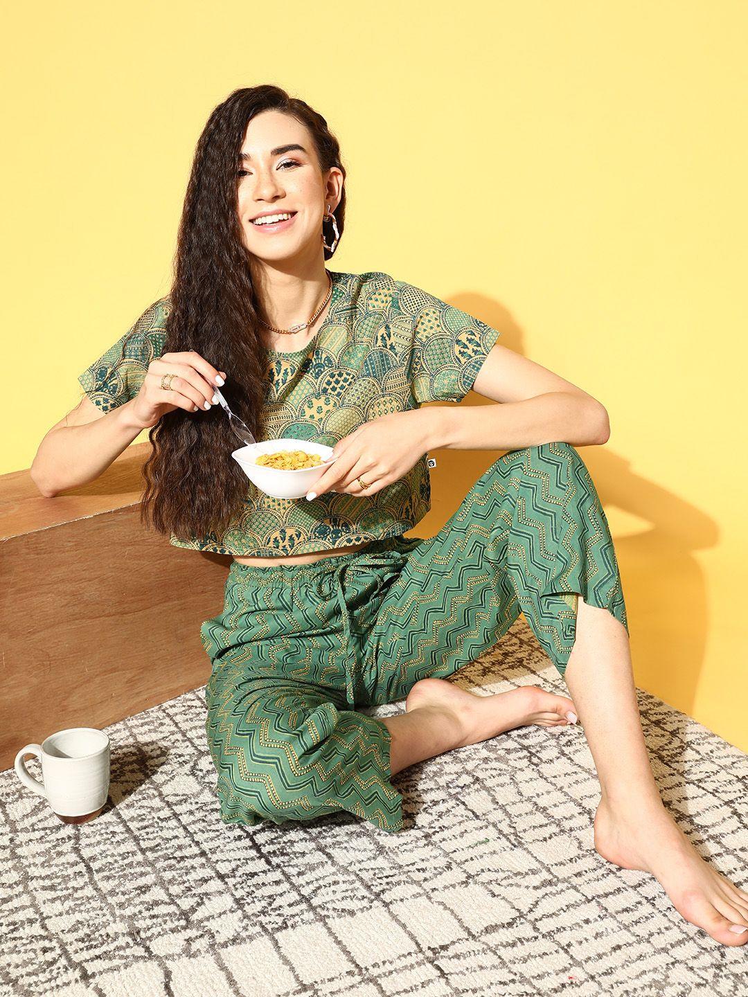 bannos swagger women green & cream-coloured printed pure cotton pyjamas set