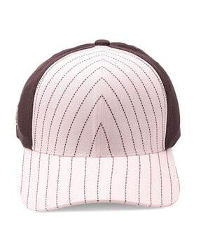 baseball cap with buckle fastening 