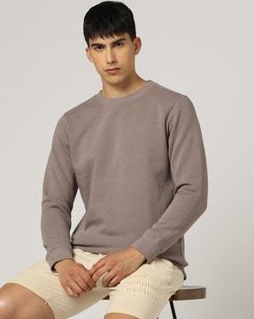 basic crew-neck sweatshirt with insert pockets