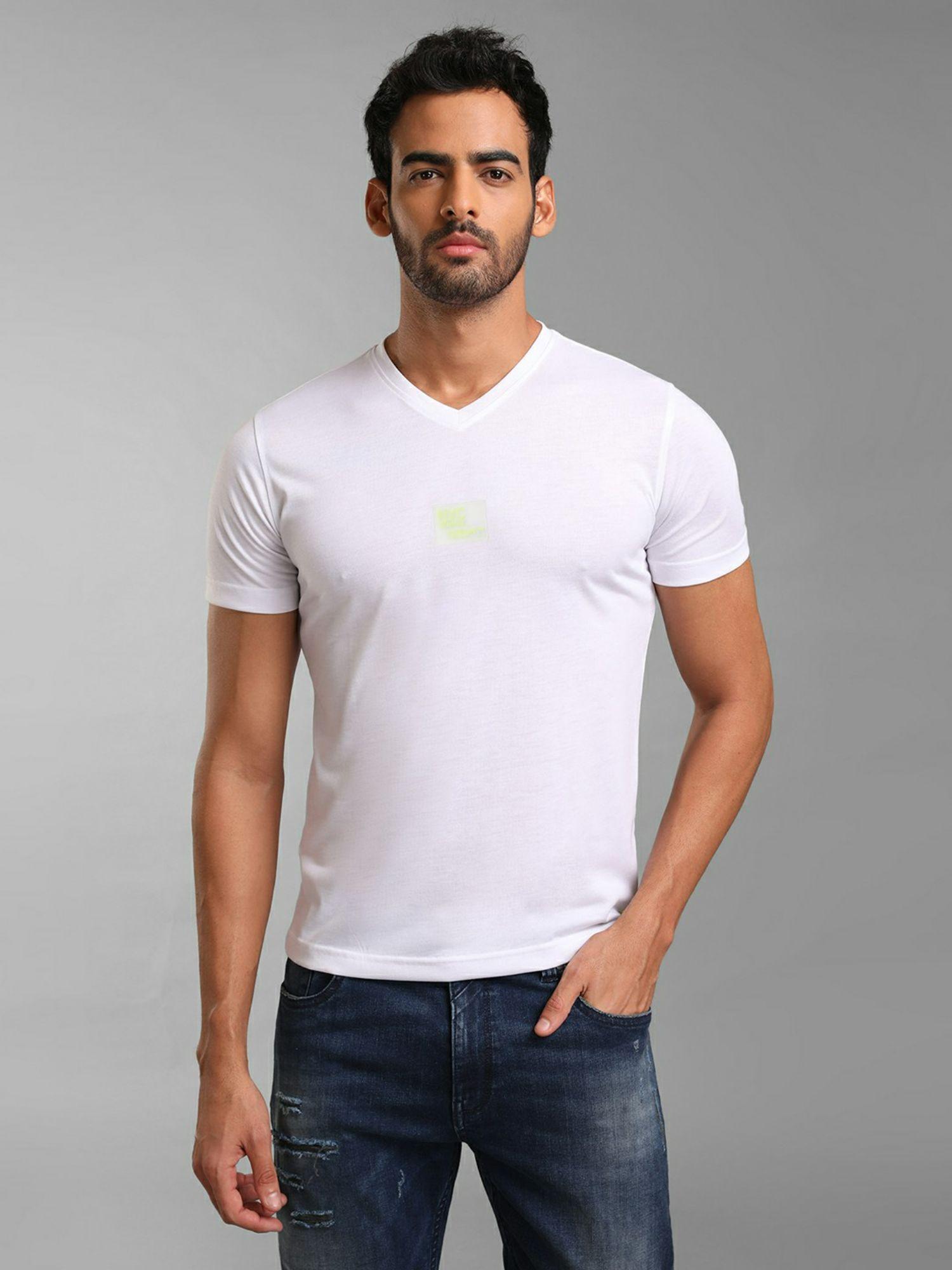 basic v-neck t-shirt