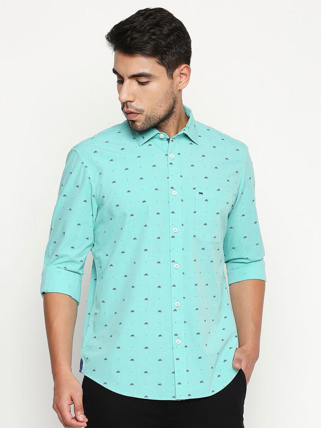 basics men green slim fit printed casual shirt