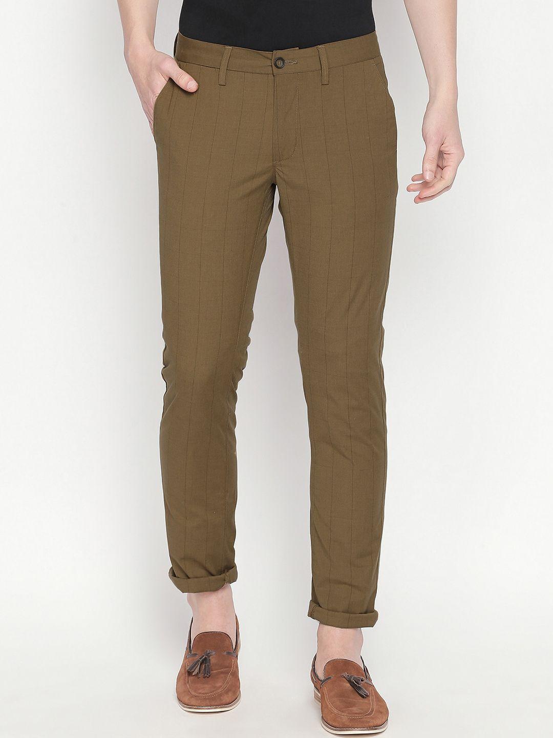 basics men brown checked tapered fit trousers