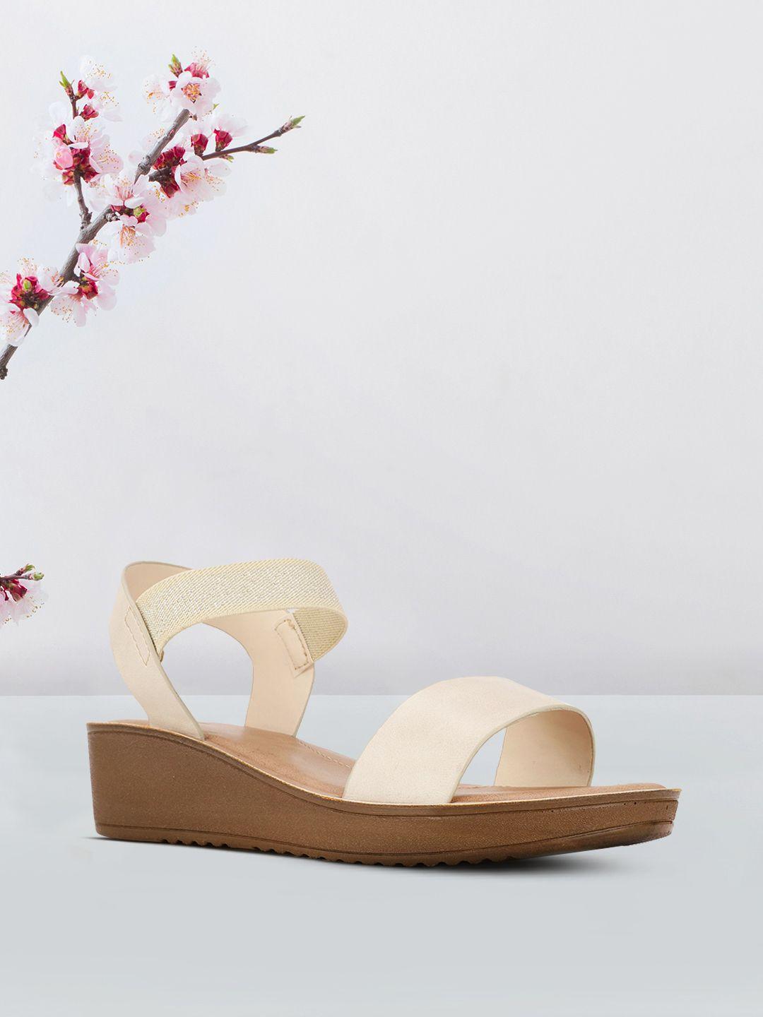 bata beige solid pu wedge ankle-loop sandals