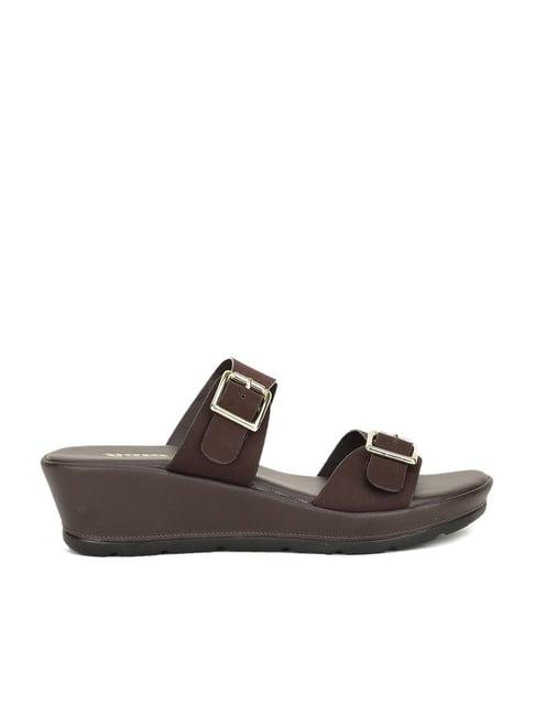 bata women's brown casual wedges