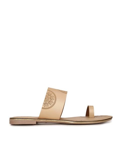 bata women's gold toe ring sandals