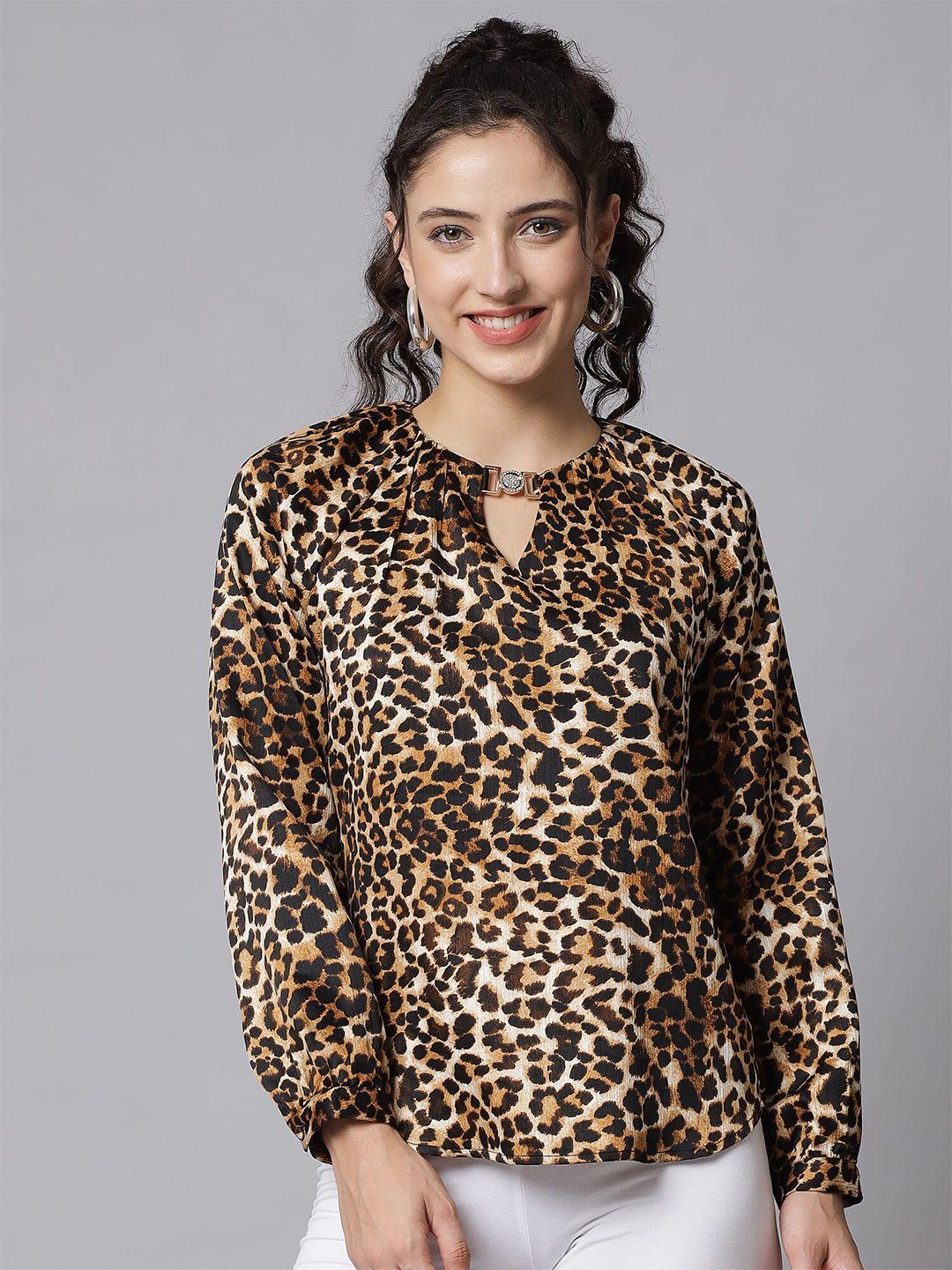 beatnik animal printed keyhole neck top