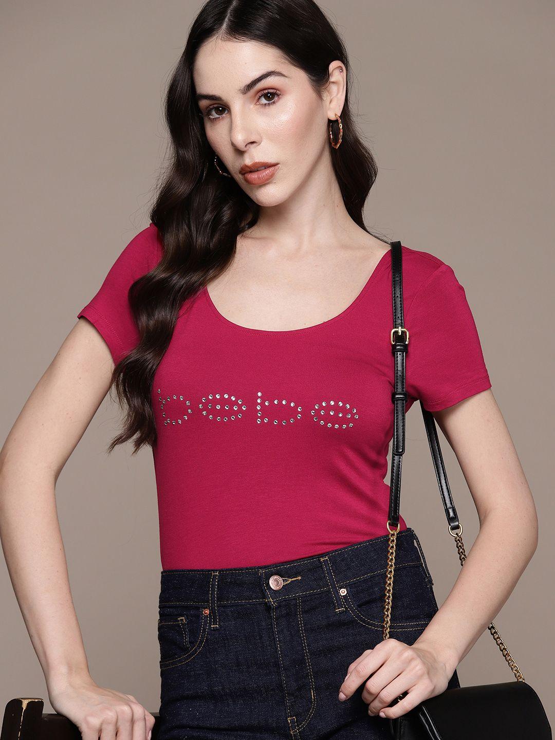 bebe season staples brand logo embellished fitted top
