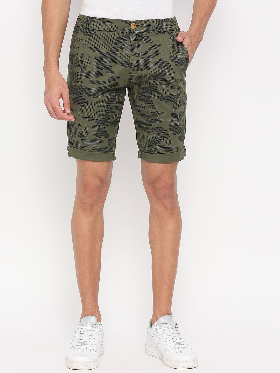 beevee men camouflage printed mid-rise shorts