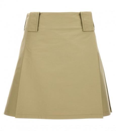 beige pleated skirt