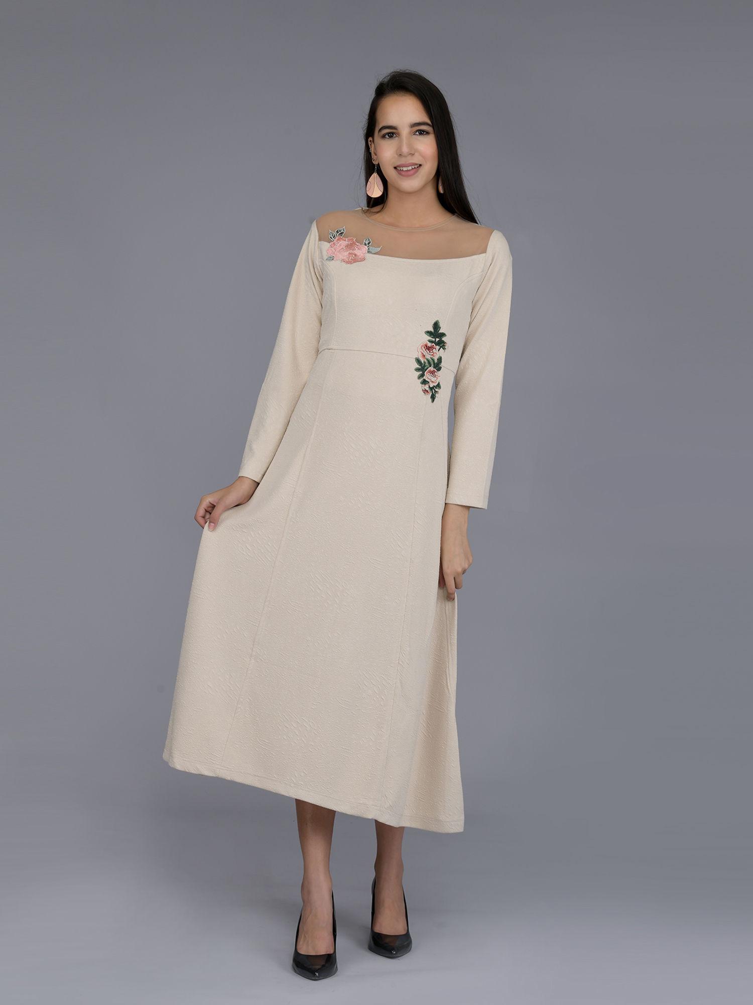 beige woollen kurti with embroidered patch