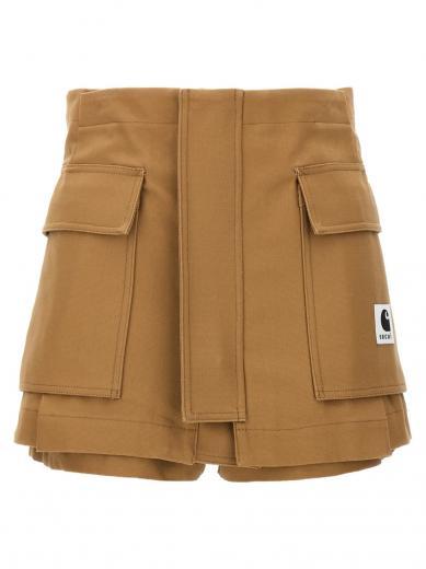 beige  shorts