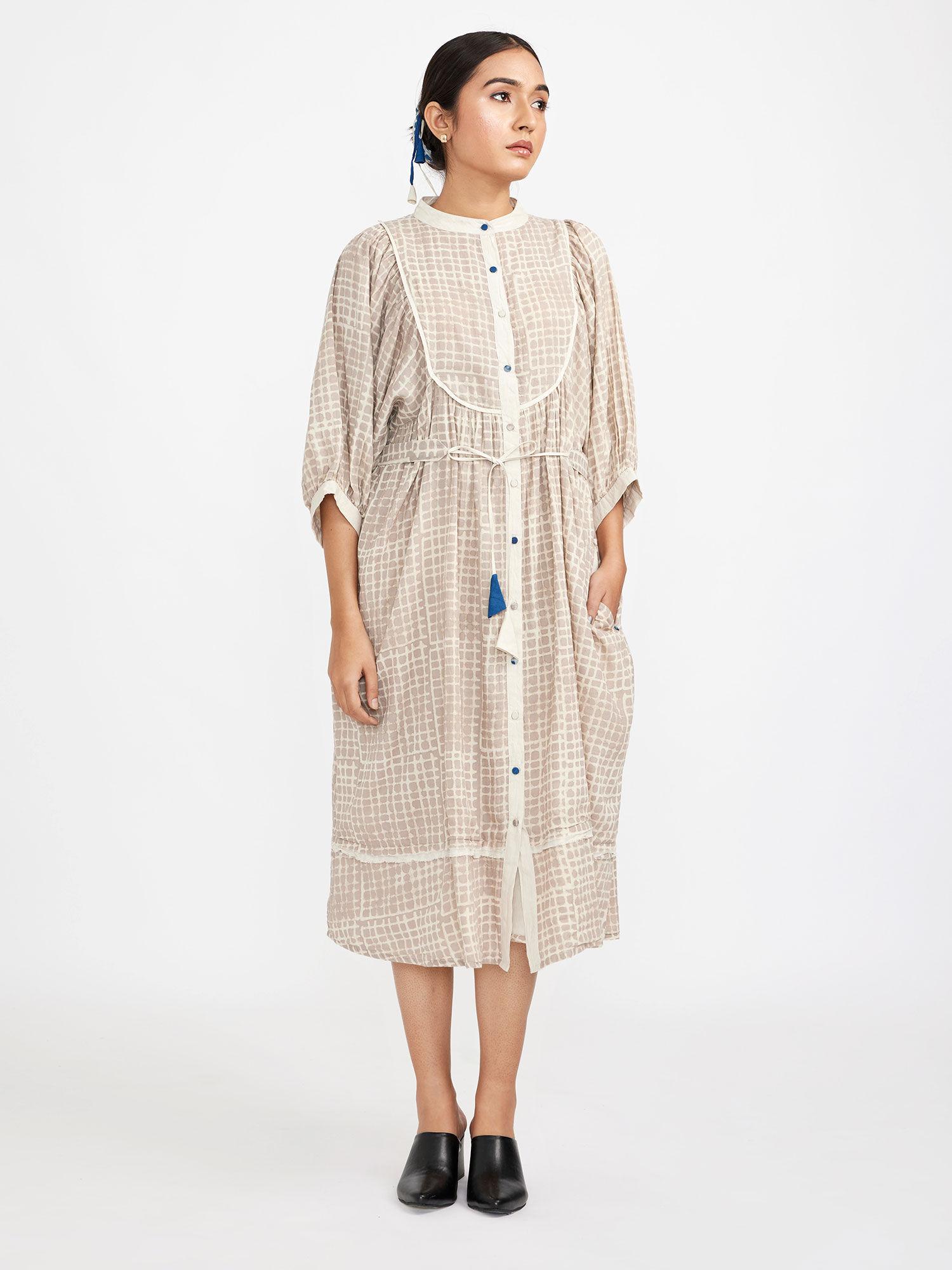 beige block printed checkered midi dress (set of 2)