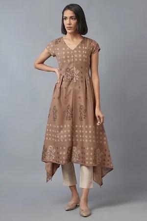 beige flared kurta in floral print and side dipped hemline