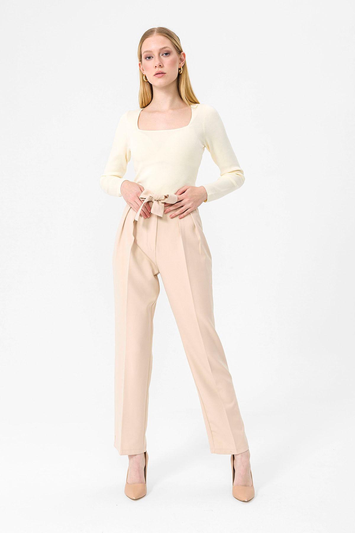 beige solid pattern pants