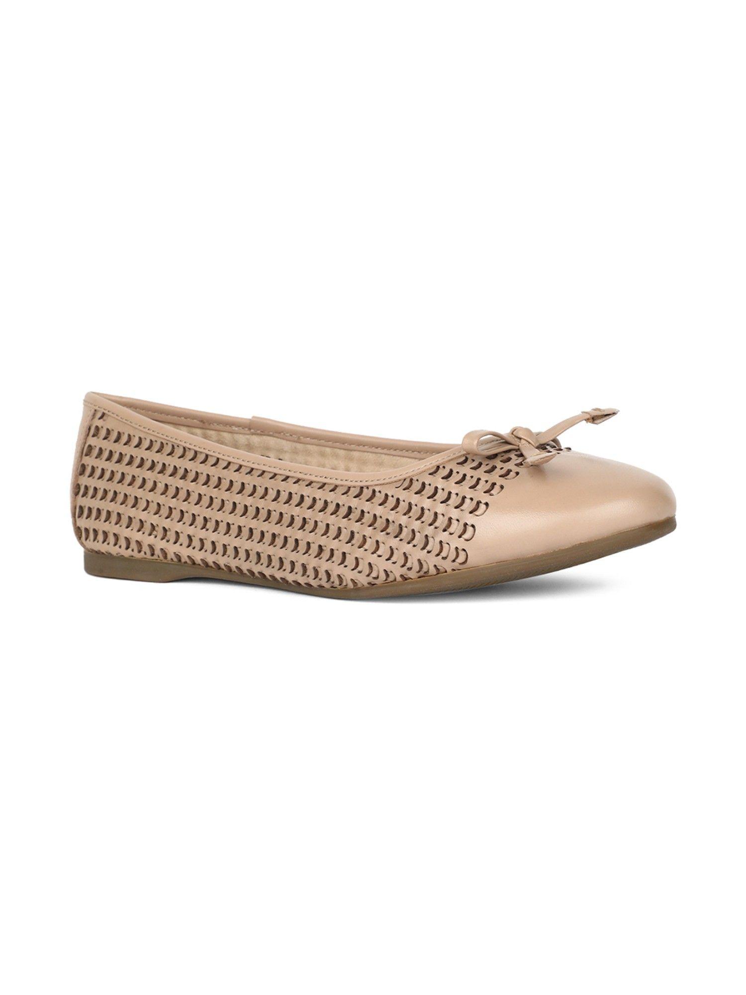 beige women slip-on ballerinas