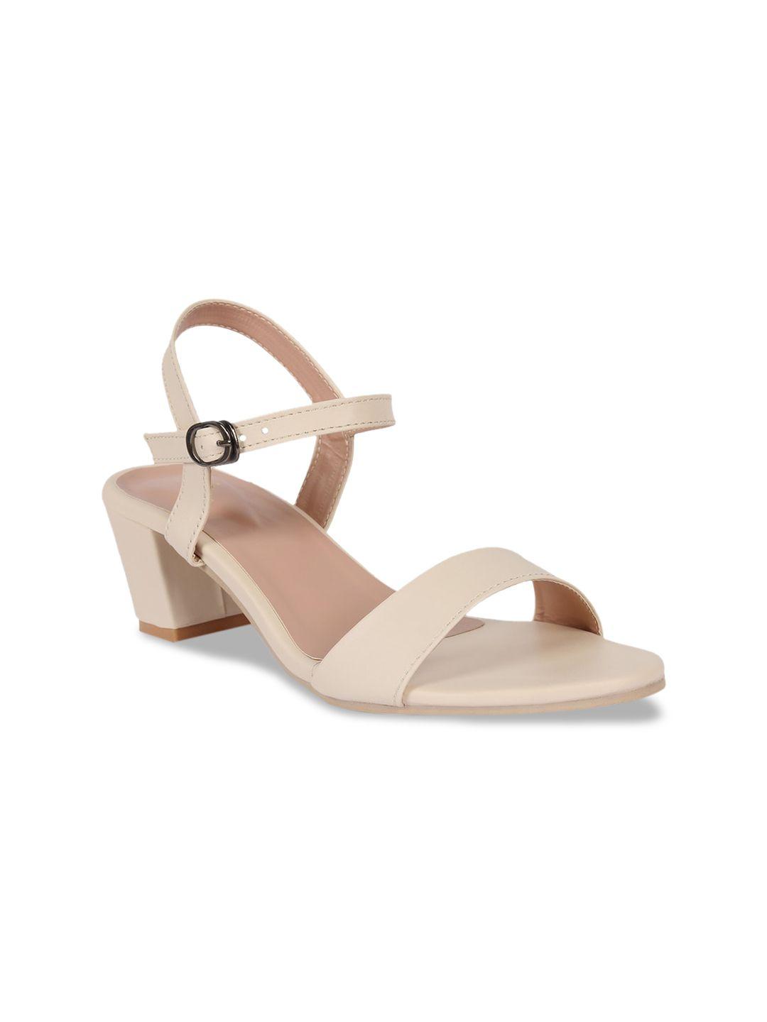 bella toes women cream-coloured solid sandals