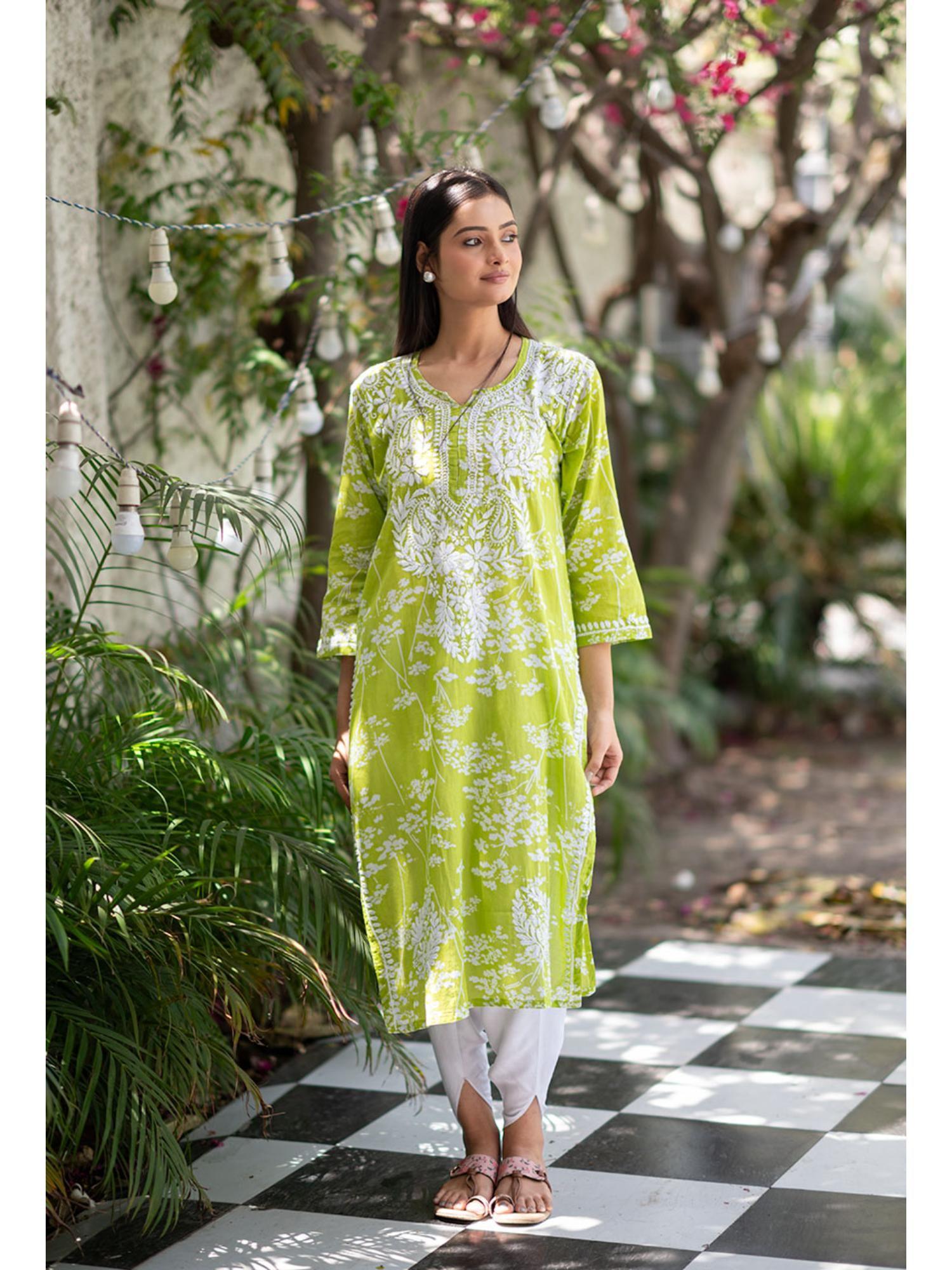 bella mulmul chikankari straight kurta