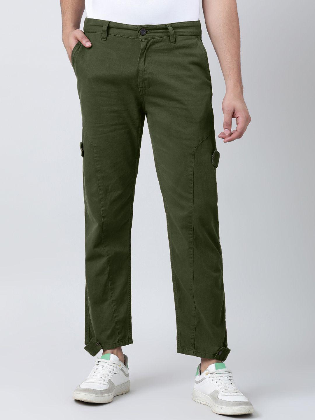 bene kleed men relaxed mid-rise pure cotton cargos trousers