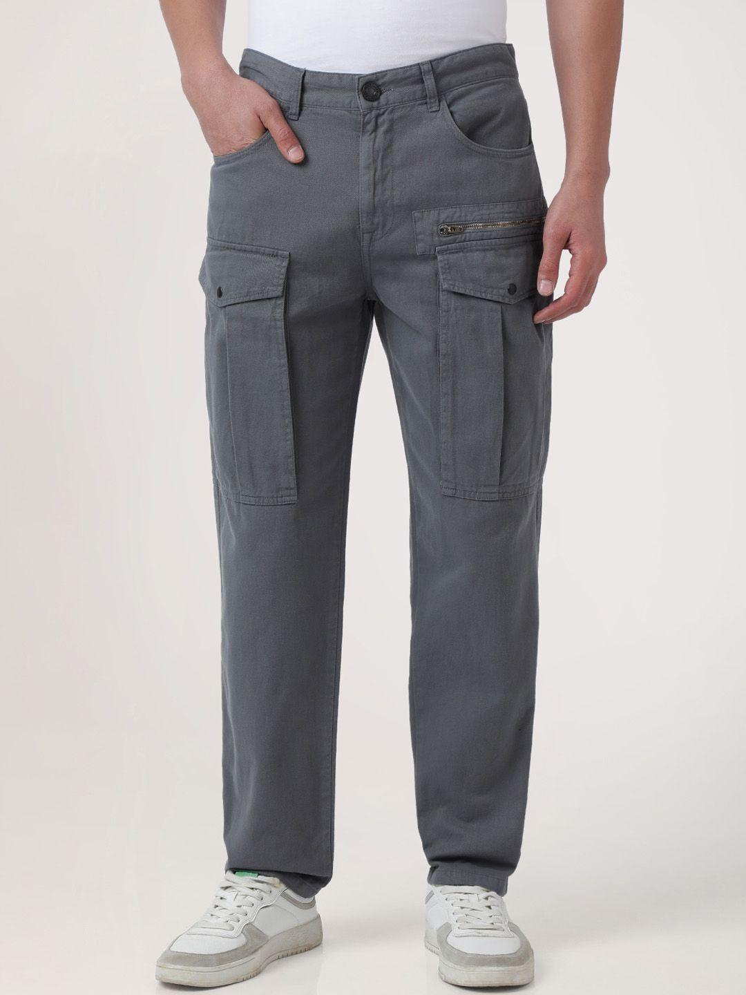 bene kleed men relaxed mid rise pure cotton cargo trouser