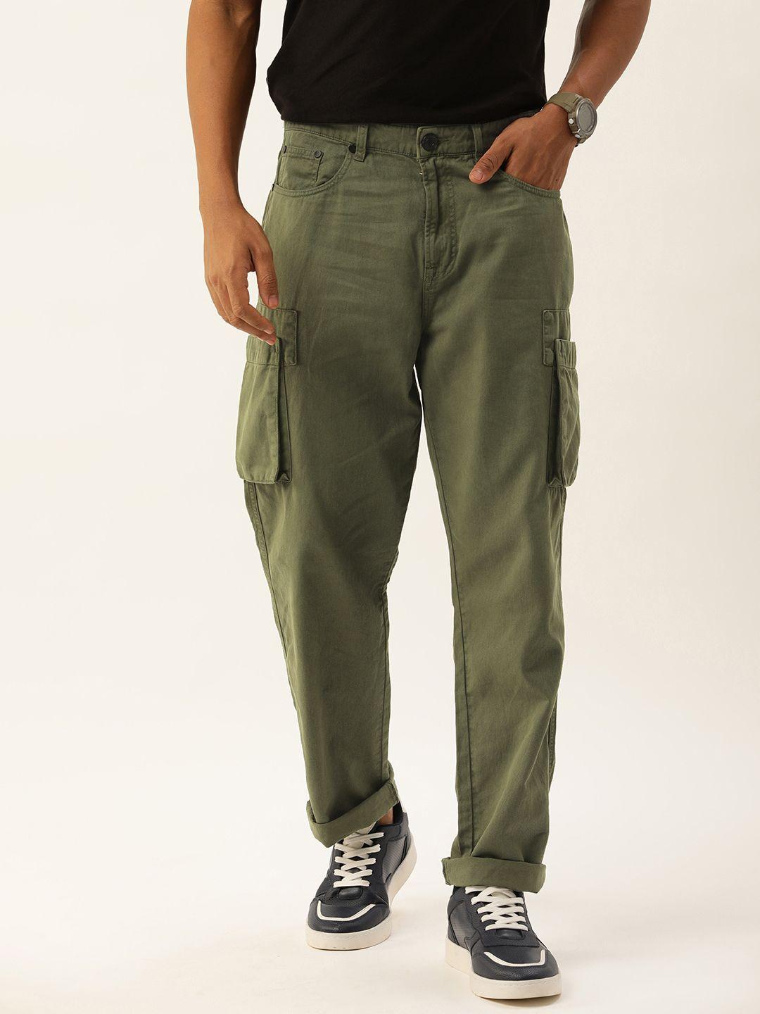 bene kleed men solid straight fit cargos trousers