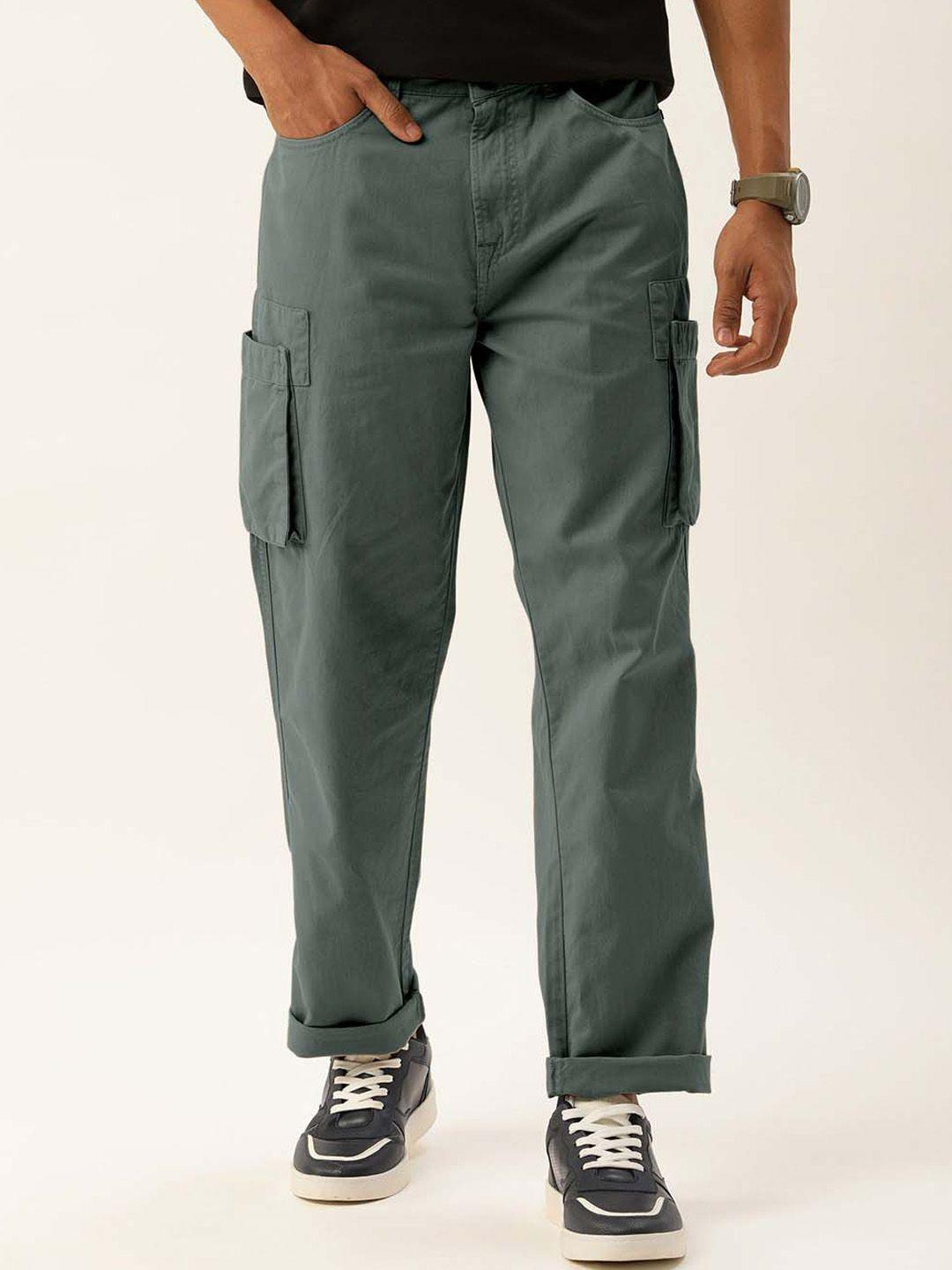 bene kleed men straight fit mid-rise cotton cargos trousers