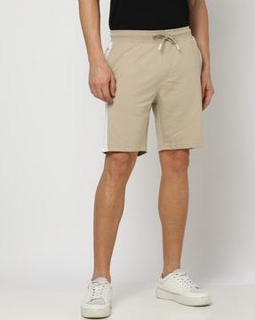 bermuda shorts with contrast panel