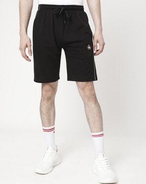 bermuda shorts with insert pockets