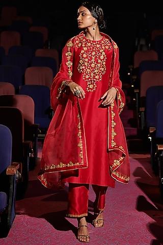 berry red thread embroidered kurta set