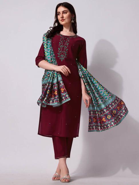 berrylicious fuchsia chanderi embroidered kurta with pants & dupatta