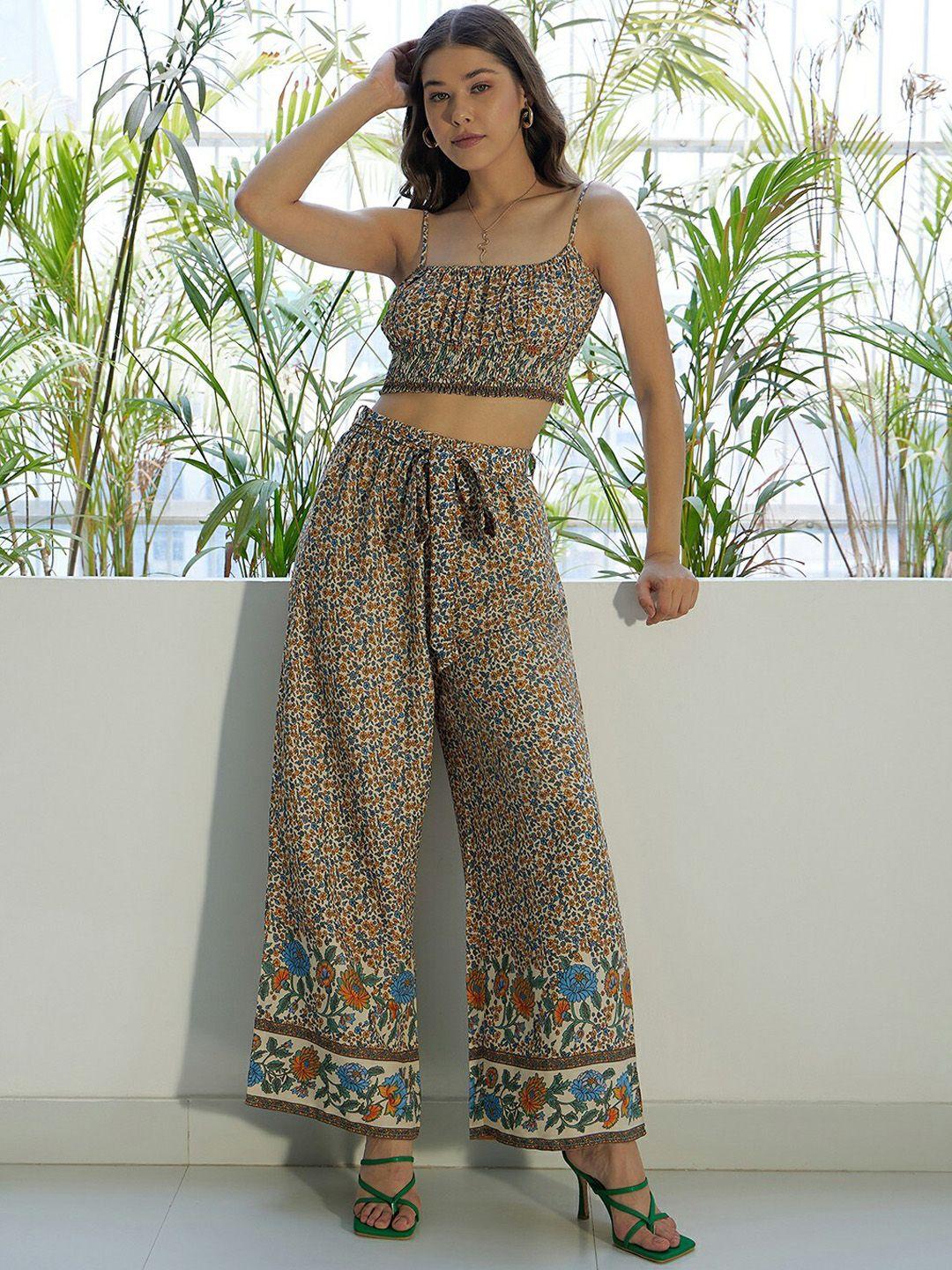 berrylush beige floral printed crop top with trousers
