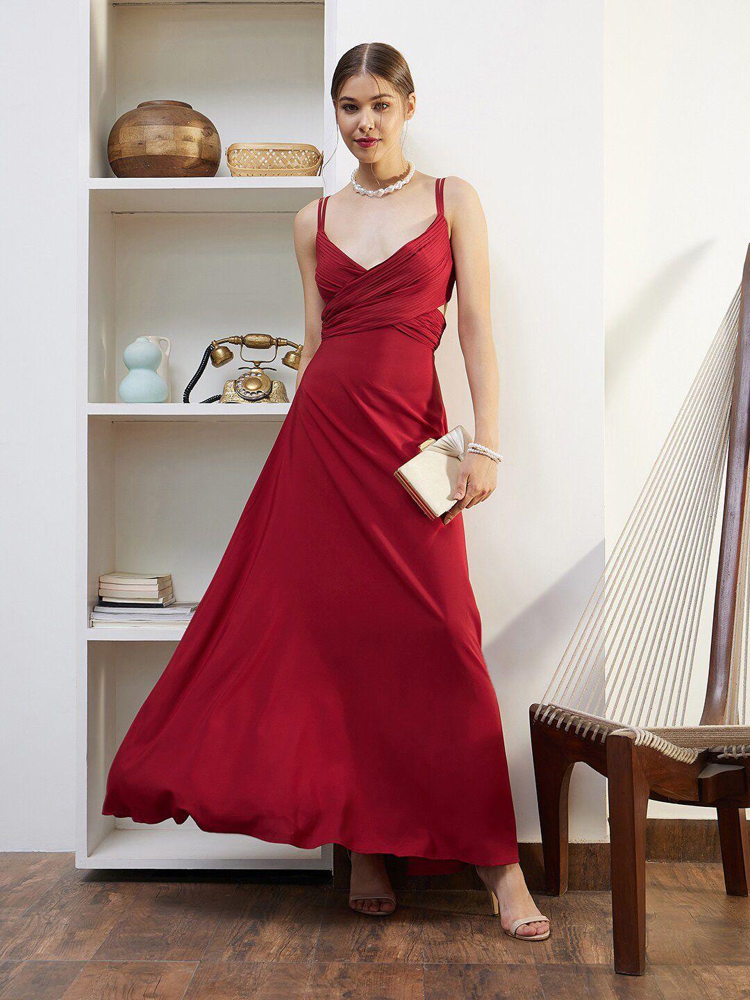 berrylush red v-neck shoulder straps cut-outs maxi dress