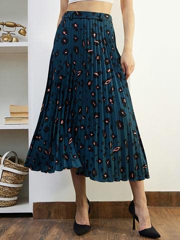 berrylush women blue & orange animal printed elastic waist slip-on accordion pleated a-line midi skirt