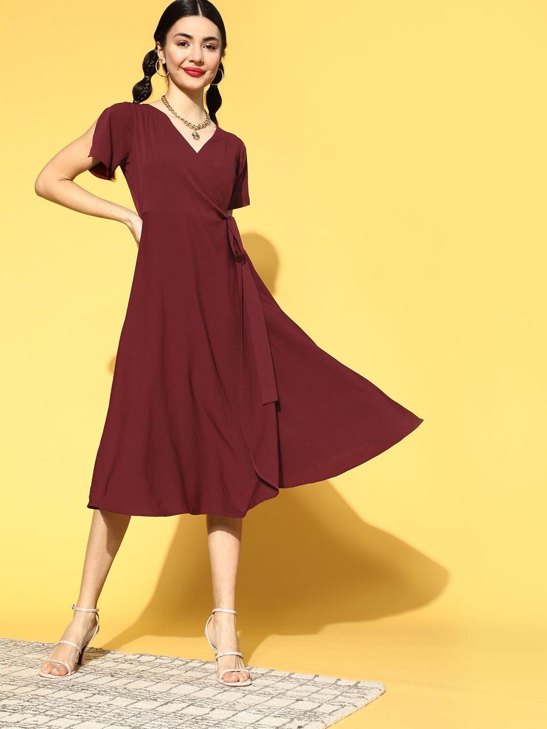 berrylush women charming maroon solid cinched waist dress