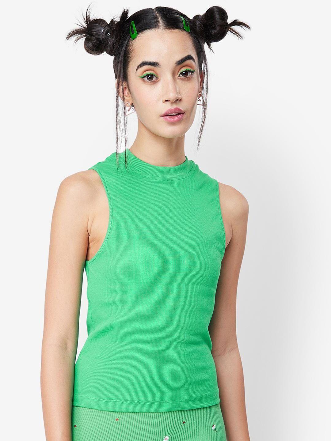 bewakoof green solid pure cotton fitted top