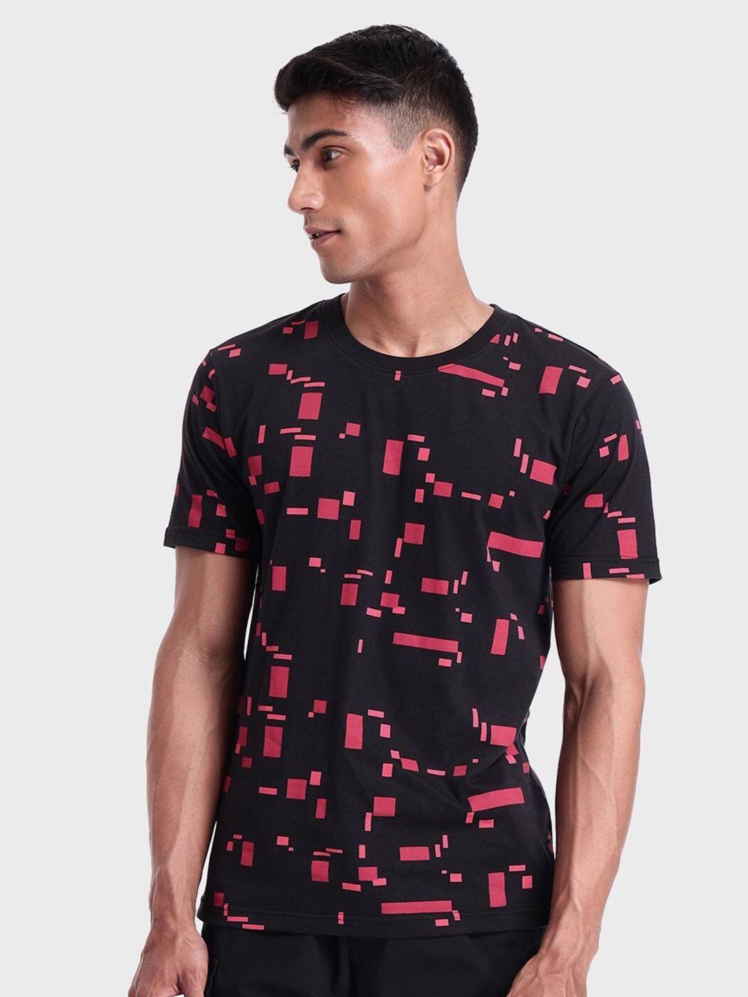 bewakoof men geometric printed cotton t-shirt