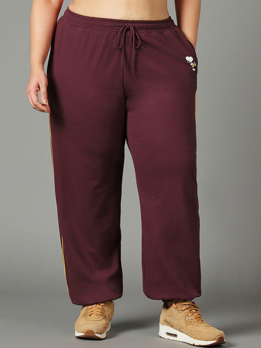 bewakoof-plus-size-women-peanuts-printed-cotton-relaxed-fit-joggers