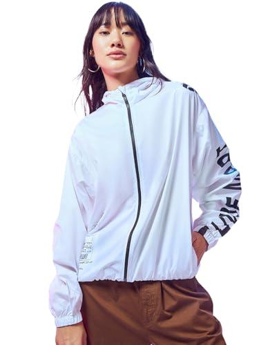 bewakoof air 1.0 women's typography oversized fit full sleeve hooded neck nylon windcheater jacket_ 597122 white m