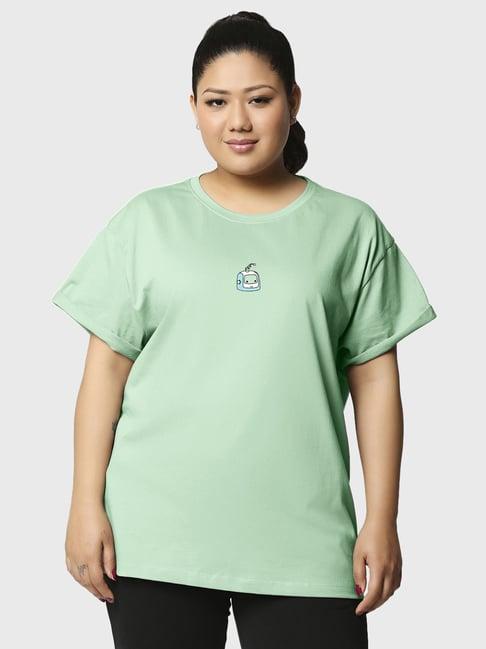 bewakoof green graphic print plus size t-shirt