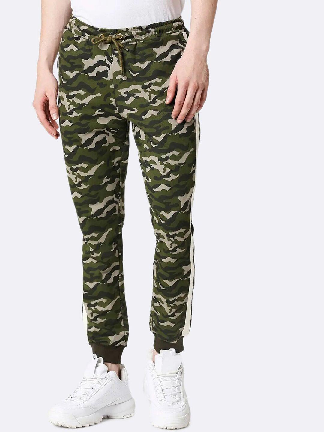 bewakoof heavy duty men black & green camouflage printed pure cotton joggers