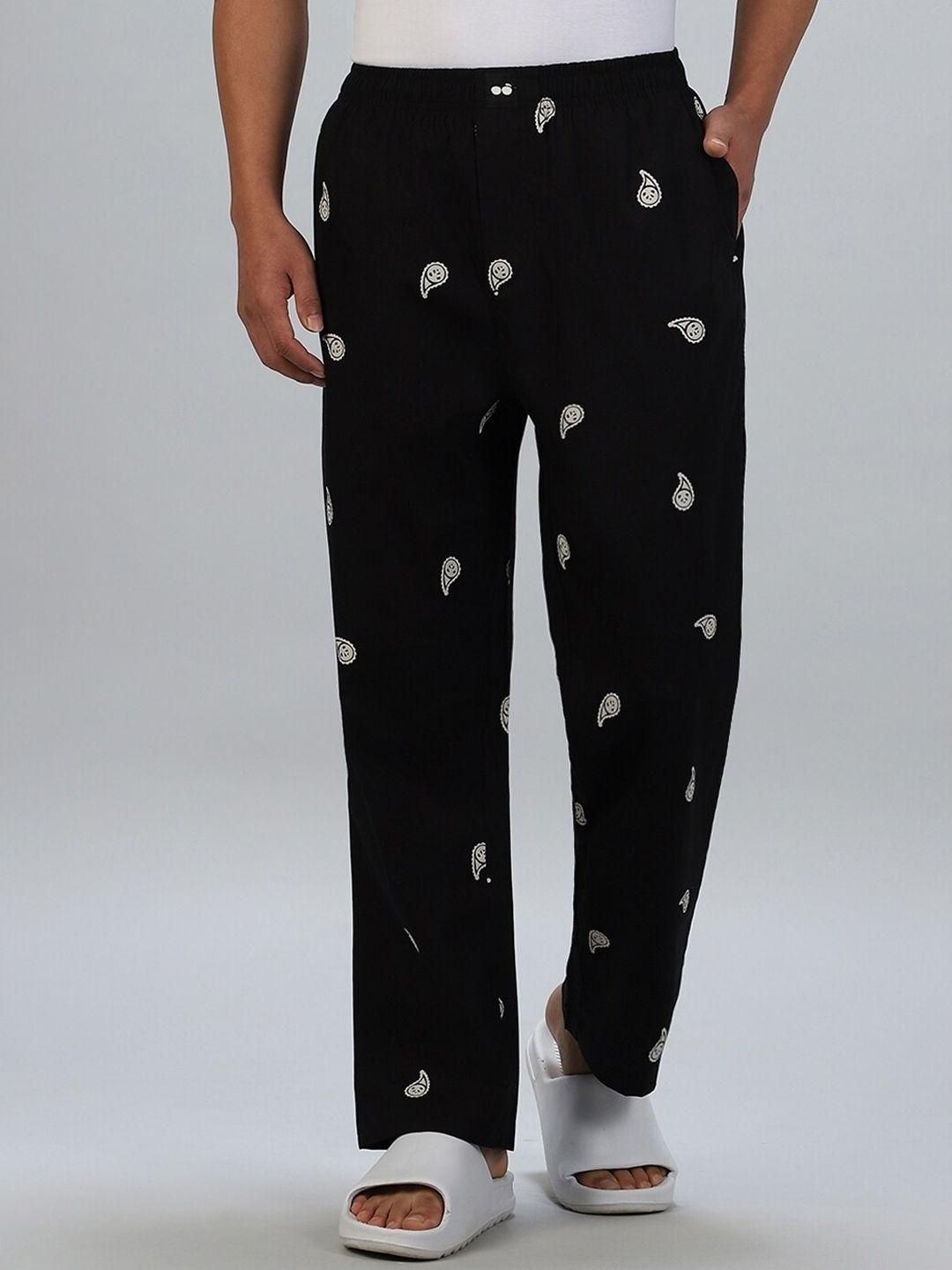 bewakoof men black printed mid-rise cotton lounge pants