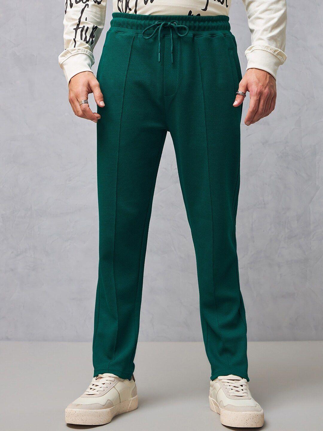 bewakoof men mid-rise cotton track pants