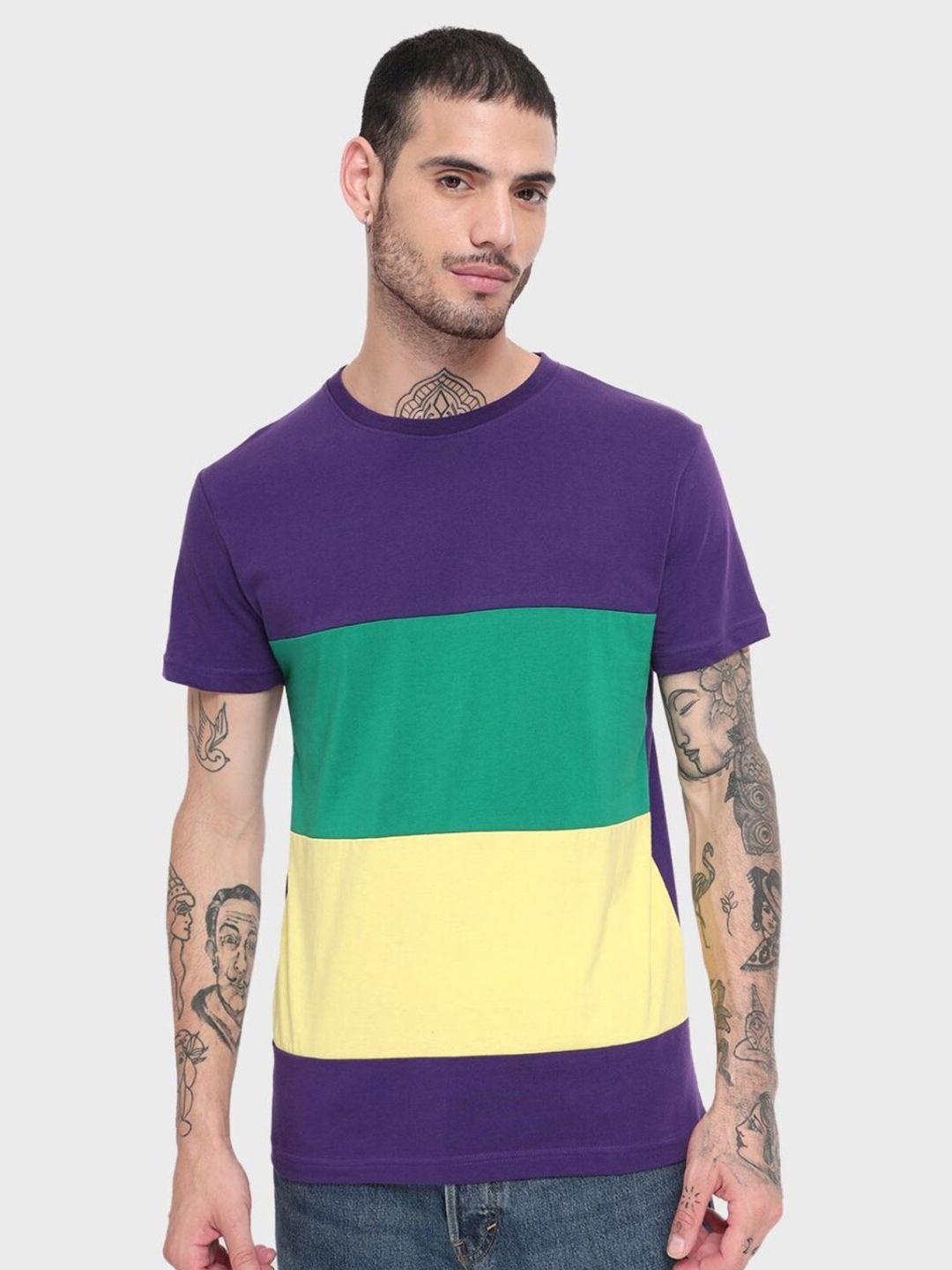 bewakoof men purple colourblocked t-shirt