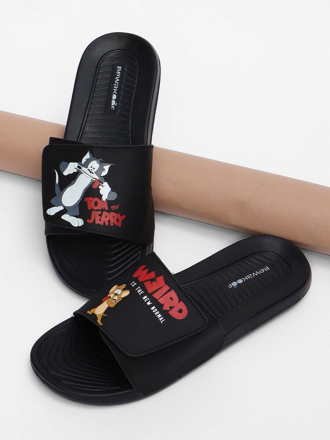 bewakoof men tom & jerry printed sliders