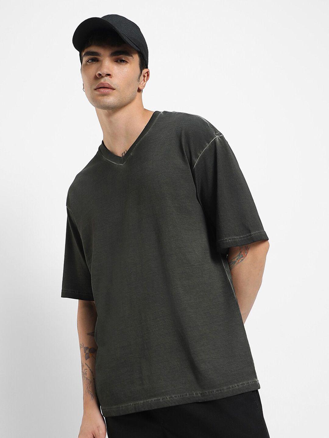 bewakoof v-neck pure cotton oversized t-shirt