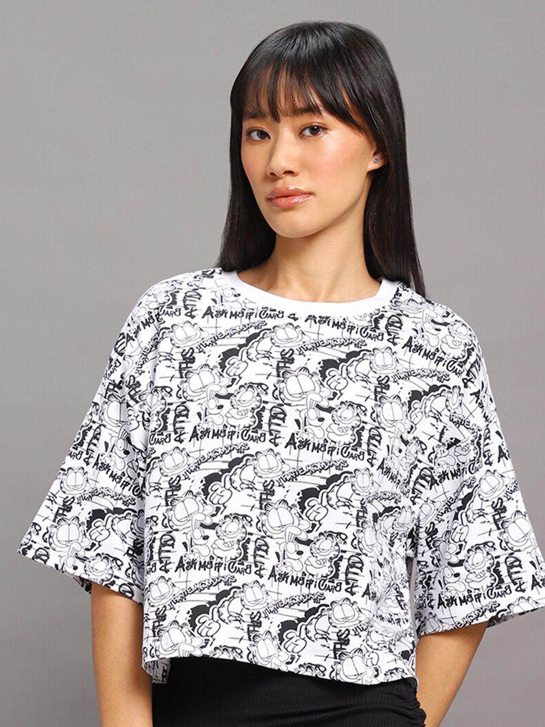 bewakoof white & black garfield printed drop shoulder sleeves cotton oversized t-shirt